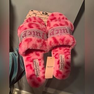 Juicy Couture Pink Fuzzy Logo Slippers | Size L (8/9) | NWT